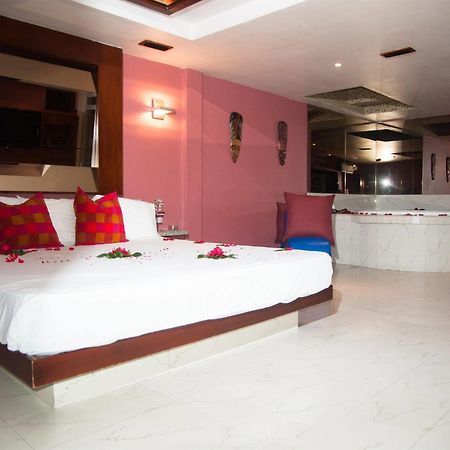 Hotel Aladdin Caracas Exterior photo